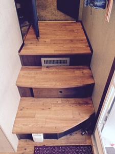 Click image for larger version

Name:	stairs.jpg
Views:	273
Size:	35.0 KB
ID:	1868