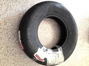 Click image for larger version

Name:	new tire 052.jpg
Views:	333
Size:	59.3 KB
ID:	661