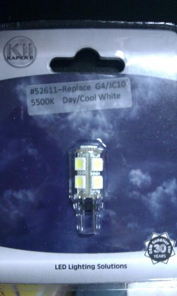 LED replacement bulb for ceiling puck lights